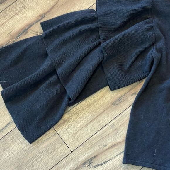 Zara Womens size small gray sweater - Picture 2 of 4